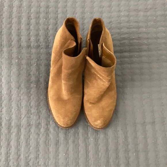 Guess Ankle Heeled Leather Boots - Picture 1 of 7